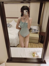 158/43kg/B/21歲 美美 甜美小女生 人很開朗 比較健談 服務態...